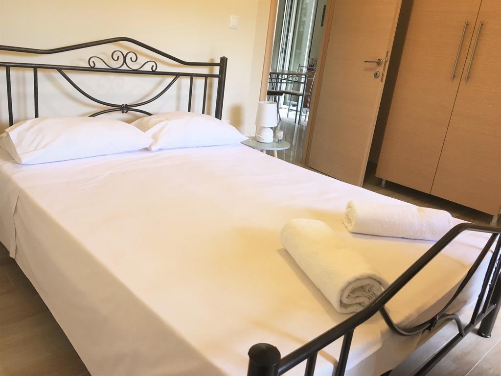 Rose Garden Apartman Kalamáta Kültér fotó